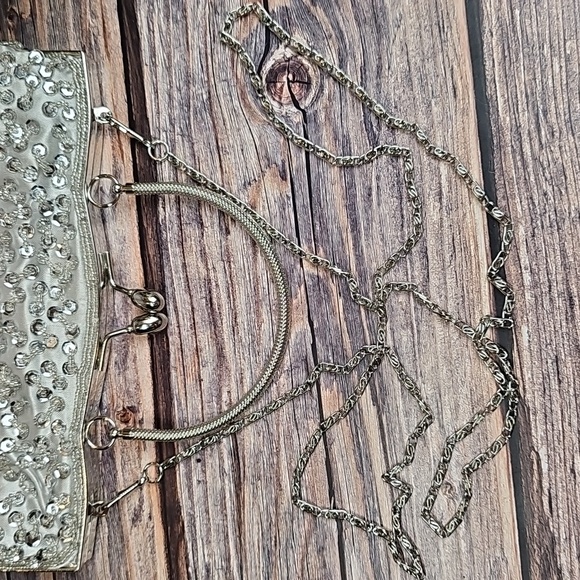 VINTAGE STYLE SILVER SEQUIN BEADED CLUTCH CROSSBODY EVENING BAG - Picture 11 of 11